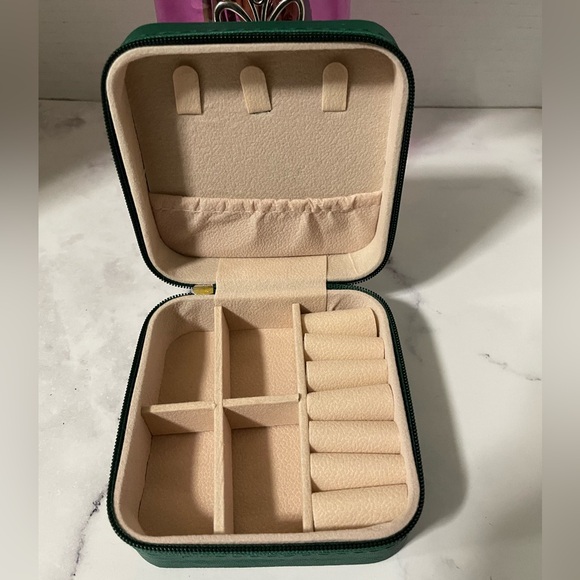 NWOT Handmade Portable Mini Jewelry Box Various Designs - Picture 2 of 12